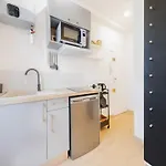 Charming Studio In The Marais - Mobility Lease